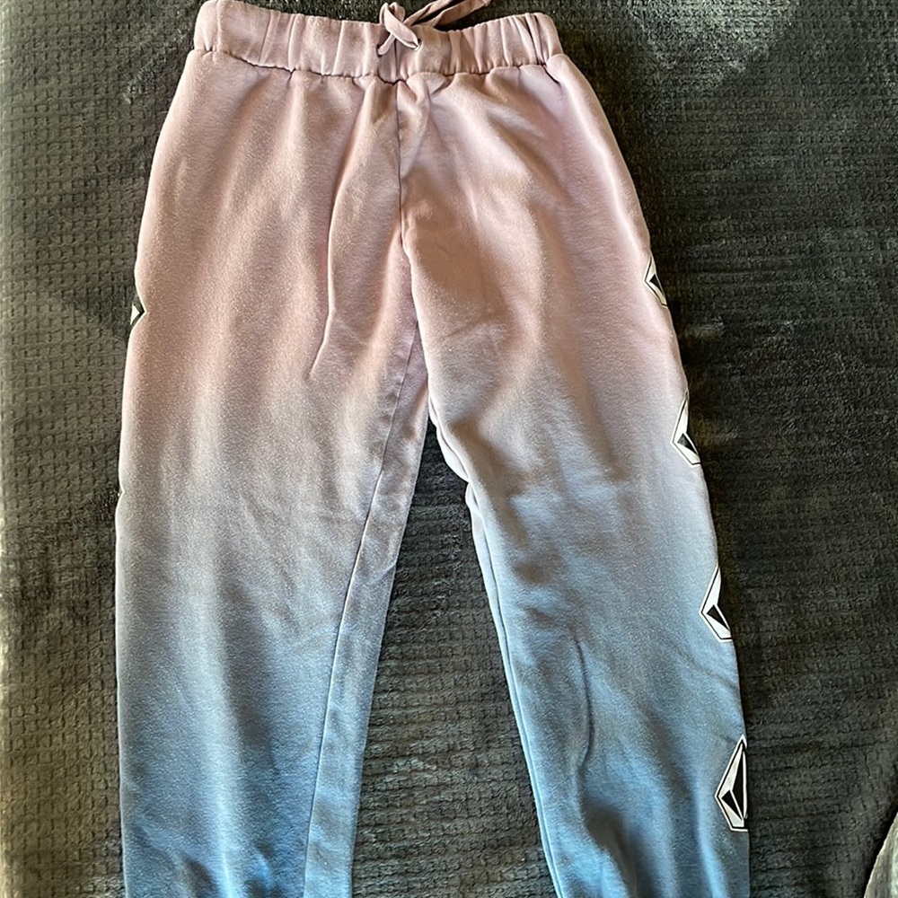 Volcom sweats